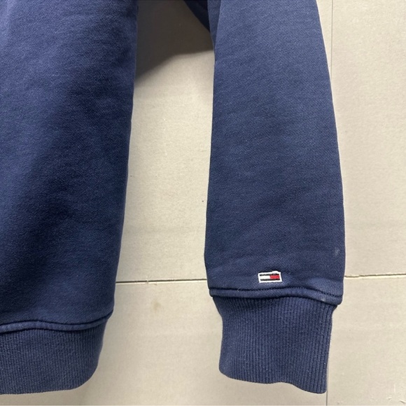 Tommy Jeans Crewneck Sweatshirt Men’s Large Blue Flag Logo Fleece Pullover - Picture 3 of 6